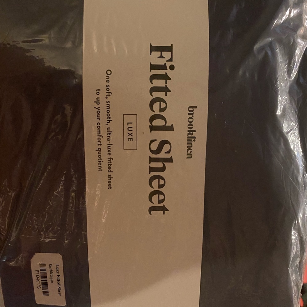 Brooklinen king sized core fitted sheet only.